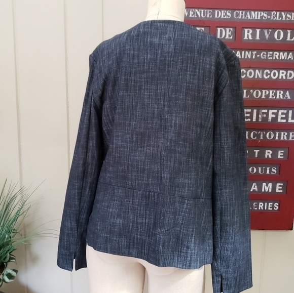 JM Collection | 12 denim jacket brass tone metal studs ruched zipper fro… - Picture 4 of 10